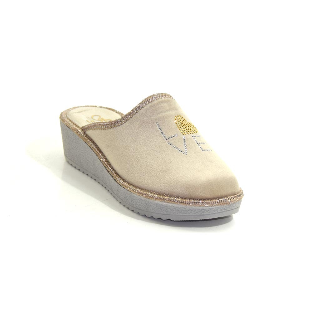Pantofole con zeppa alta