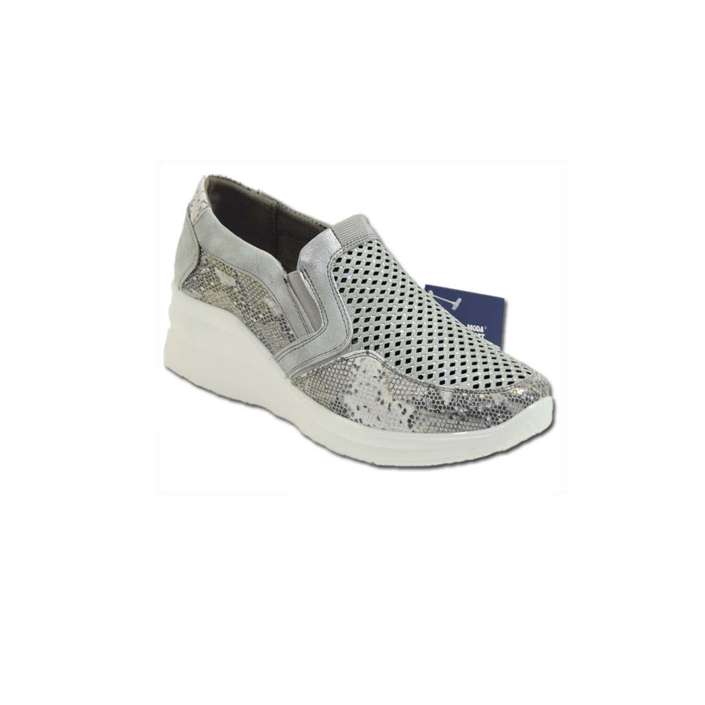 Mocassino con pianta larga